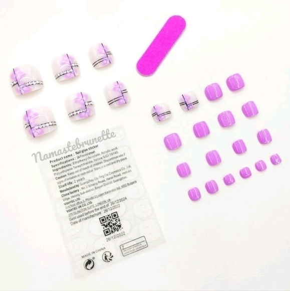 2/$16 Pink Floral Rhinestone Press on Toenails - Picture 12 of 17